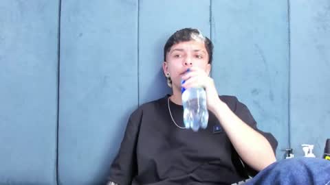 megan_thompsonn_ online show from 06/04/26, 02:39