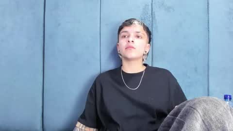 megan_thompsonn_ online show from 06/11/26, 02:44