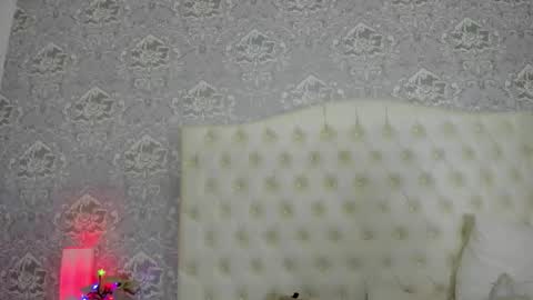 Snapshot of megan_tower chatting on 12/19/25, 08:05 megan_tower online show from 12/19/25, 08:05