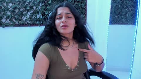 Snapshot of megan_whitte_01 chatting on 01/17/25, 01:57 megan white 01 online show from 01/17/25, 01:57
