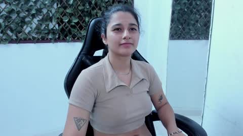 Snapshot of megan_whitte_01 chatting on 01/20/25, 01:50 megan white 01 online show from 01/20/25, 01:50