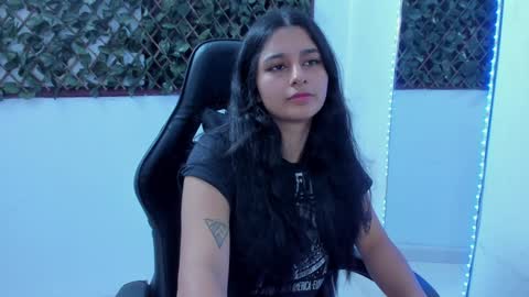 Snapshot of megan_whitte_01 chatting on 01/30/25, 07:39 megan white 01 online show from 01/30/25, 07:39