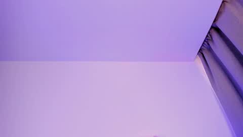 Snapshot of megan_yagami chatting on 02/21/25, 11:44 Megan online show from 02/21/25, 11:44
