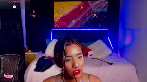 Snapshot of meganadriels96 chatting on 12/21/24, 11:45 M E G A N   online show from 12/21/24, 11:45