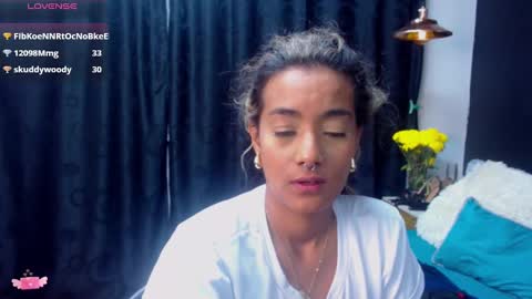 Snapshot of meganadriels96 chatting on 12/26/24, 11:03 M E G A N   online show from 12/26/24, 11:03