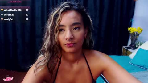 Snapshot of meganadriels96 chatting on 01/18/25, 01:08 M E G A N   online show from 01/18/25, 01:08