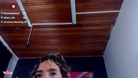 Snapshot of meganadriels96 chatting on 01/31/25, 09:37 M E G A N   online show from 01/31/25, 09:37