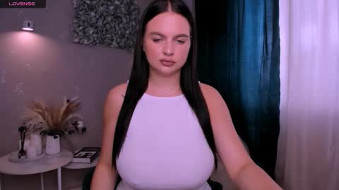 Snapshot of meganberrybb chatting on 10/08/25, 08:56 Meganberry online show from 10/08/25, 08:56