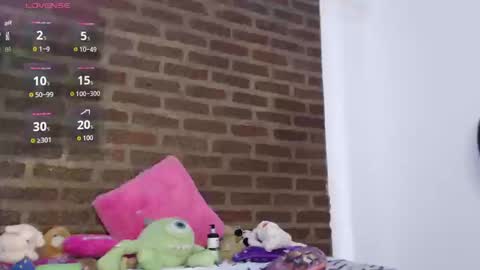 Snapshot of megancolins1 chatting on 09/22/25, 09:28 ---Megan--- online show from 09/22/25, 09:28