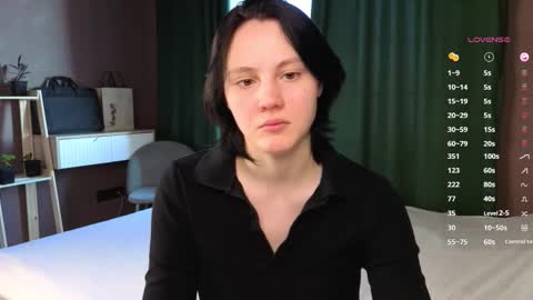 Michelle online show from 10/31/25, 05:08