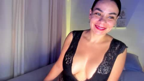 Snapshot of megandupont chatting on 12/14/24, 02:23 Megan M online show from 12/14/24, 02:23