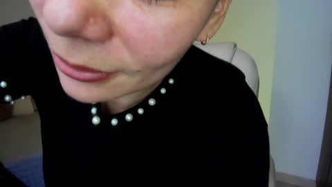 Snapshot of megandupont chatting on 02/08/25, 04:04 Megan M online show from 02/08/25, 04:04