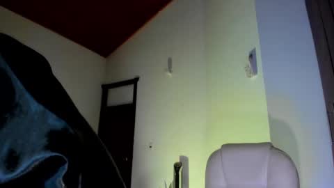 Snapshot of megandupont chatting on 02/09/25, 02:17 Megan M online show from 02/09/25, 02:17