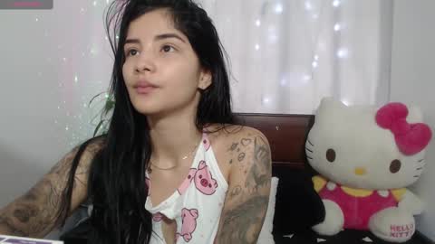 Snapshot of meganfox2244397 chatting on 02/24/25, 02:58 meganfox online show from 02/24/25, 02:58