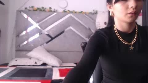 Snapshot of meganfox2244397 chatting on 10/27/25, 03:16 meganfox online show from 10/27/25, 03:16