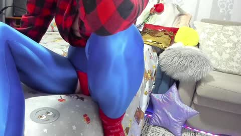 Nicki--------- Welcome to my Room online show from 12/15/24, 06:37