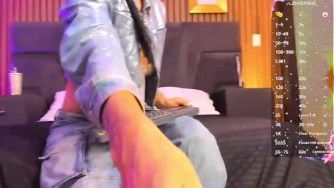 Snapshot of meganfoxxi_ chatting on 10/24/25, 08:38 MeganFOXXI  online show from 10/24/25, 08:38