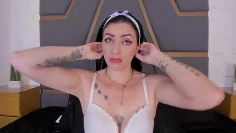 Megan Hofman online show from 09/20/25, 11:33