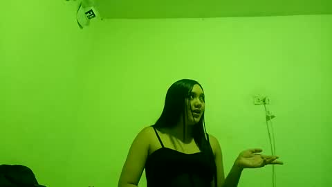 Snapshot of meganhot2004 chatting on 02/23/25, 08:49 meganhot2004 online show from 02/23/25, 08:49