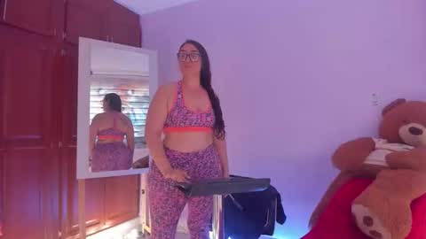 meganhotcurvy online show from 11/22/25, 04:06