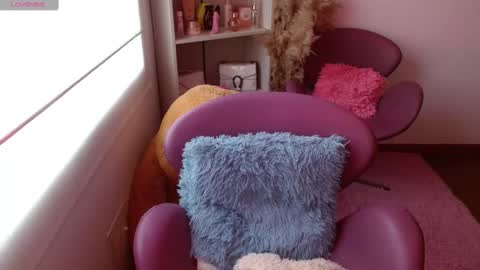 MEGAN online show from 02/05/25, 06:37