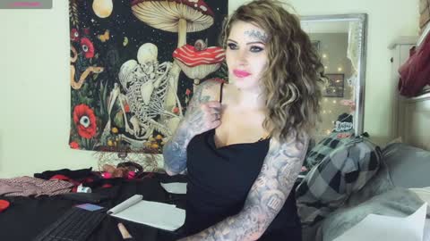 Lovely Megan online show from 12/12/24, 09:51