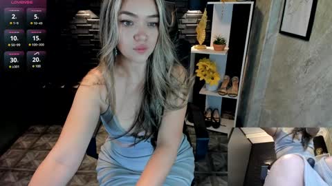 Snapshot of megann_hill chatting on 01/17/25, 12:42 Megan online show from 01/17/25, 12:42
