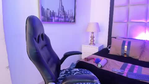 Megan Presley online show from 06/18/26, 06:56