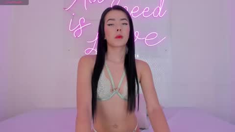 Snapshot of meganritz_ chatting on 10/02/25, 03:57 Meganritz online show from 10/02/25, 03:57