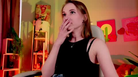 Snapshot of meganrodgers chatting on 04/06/26, 04:46 megan online show from 04/06/26, 04:46