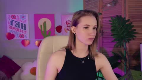 Snapshot of meganrodgers chatting on 04/12/26, 05:40 megan online show from 04/12/26, 05:40