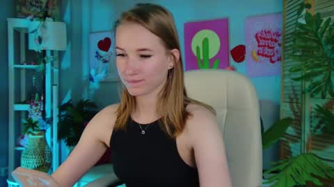 Snapshot of meganrodgers chatting on 05/26/26, 05:42 megan online show from 05/26/26, 05:42