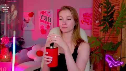 Snapshot of meganrodgers chatting on 07/24/26, 05:55 megan online show from 07/24/26, 05:55