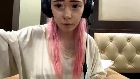 Snapshot of megansavells chatting on 11/17/25, 09:59 Hellas online show from 11/17/25, 09:59