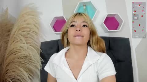megansky18 online show from 01/02/25, 10:55