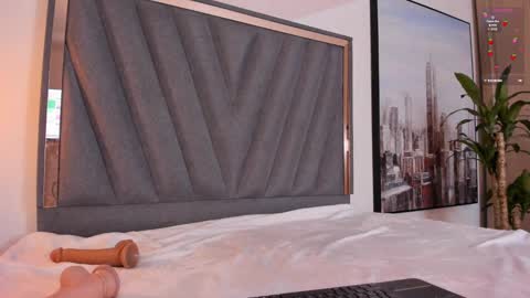 megansky18 online show from 03/12/25, 11:01