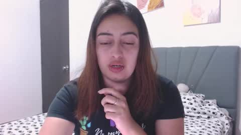 Snapshot of megansnow_ chatting on 09/30/25, 02:38  MEGAN  online show from 09/30/25, 02:38