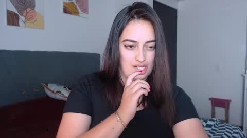  MEGAN  online show from 12/05/25, 04:32