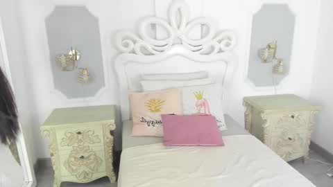 Megan online show from 11/12/25, 12:05