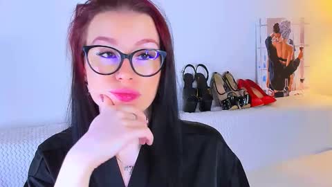 Snapshot of meganstones chatting on 12/13/25, 07:53 Megan online show from 12/13/25, 07:53