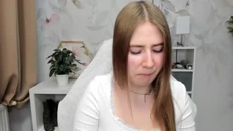 Snapshot of meganx_candy chatting on 10/23/25, 05:51 Megan online show from 10/23/25, 05:51