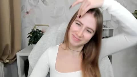 Snapshot of meganx_candy chatting on 10/24/25, 04:09 Megan online show from 10/24/25, 04:09