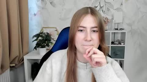Snapshot of meganx_candy chatting on 01/13/26, 01:27 Megan online show from 01/13/26, 01:27