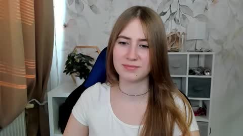Snapshot of meganx_candy chatting on 03/18/26, 01:36 Megan online show from 03/18/26, 01:36