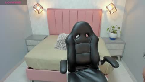 M E G A N  online show from 10/06/25, 12:46