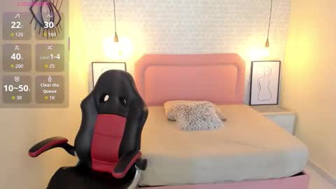 M E G A N  online show from 10/07/25, 01:30