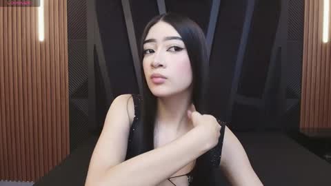 MEGGAN LUXX online show from 04/01/26, 11:11