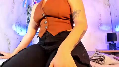 Snapshot of meggy_mae chatting on 06/22/26, 01:19 MEGGY MAE online show from 06/22/26, 01:19