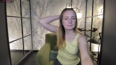 Meggy online show from 09/29/25, 06:29