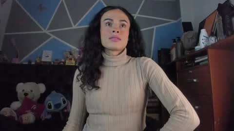 Alejandra 3 online show from 10/05/25, 07:07